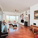 Due Camere Con Vista A Roma - Zona Cassia